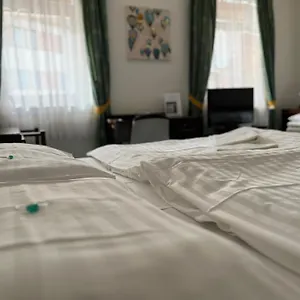 3* Hotel Omega